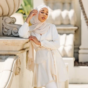 Elegant Puff-Sleeve Maxi Dress